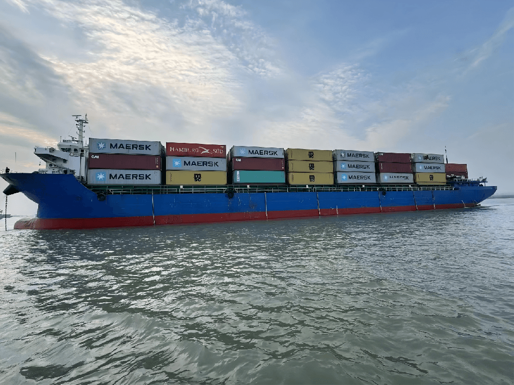 10,300 DWT Container Ship, built 2018