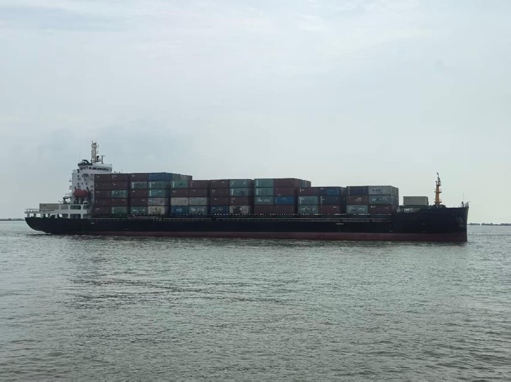 15,000 DWT Container Ship, built 2023