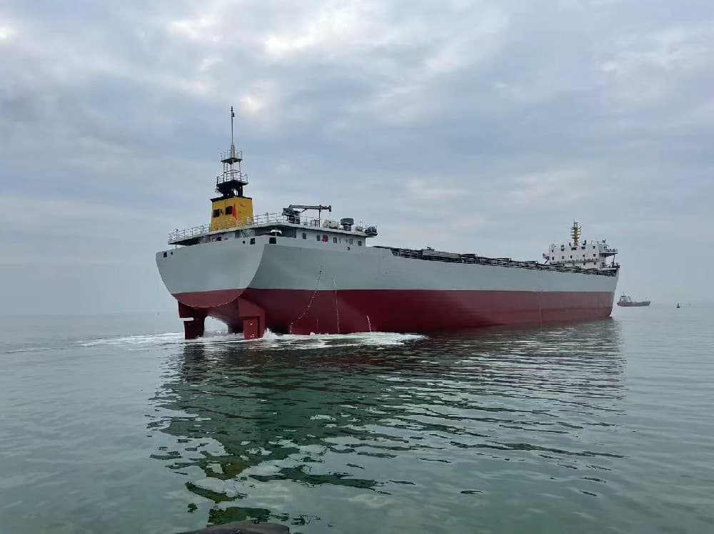 20,000 DWT Container Ship, built 2020