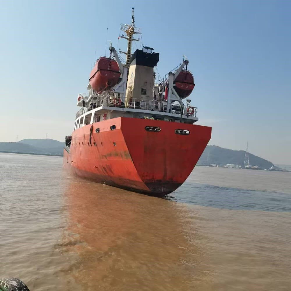 2,100 DWT Tanker, built 2008