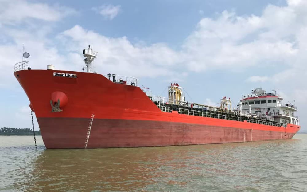 3,200 DWT Tanker, built 2013