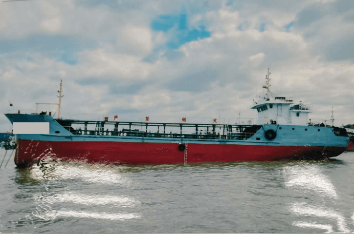 600 DWT Tanker, built 2007