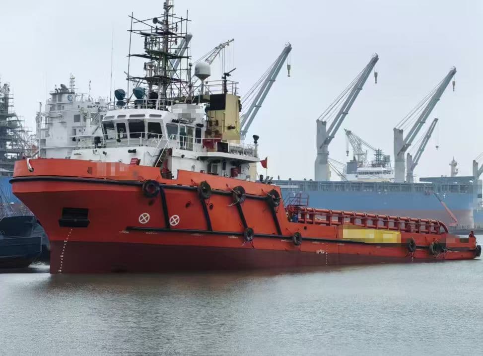 640 DWT Tug, built 2010