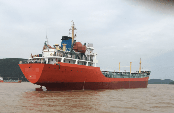 7,100 DWT Tanker, built 2006
